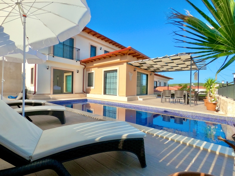 Çukurbağ 4 Bedroom Villa Sale